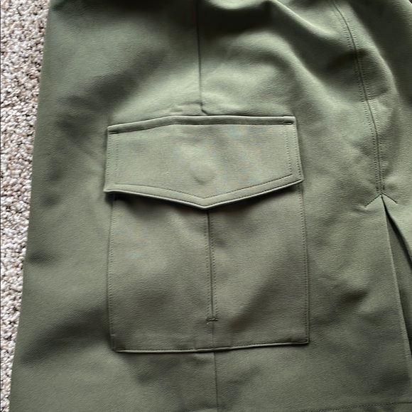 Athleta Olive Green Cargo Skirt - Picture 4 of 5